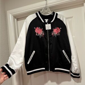 NWT New BP Satin Baseball Jacket Pockets Black & White with Red Roses Size Large